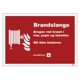 Brandslange bruges ved brand i træ, papir og tekstiler skilt